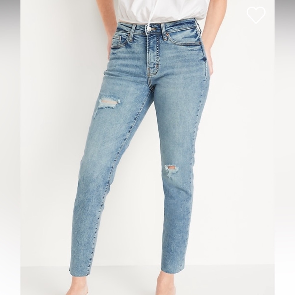 Old Navy high-waisted OG straight ripped cut off ankle jeans